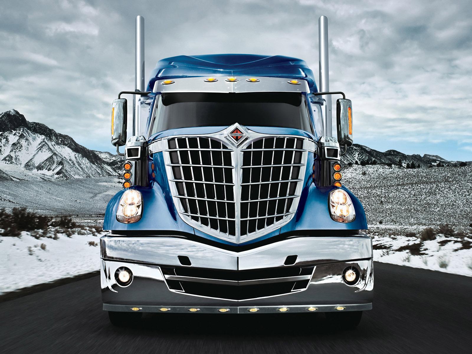 Heavy Trucks 3D